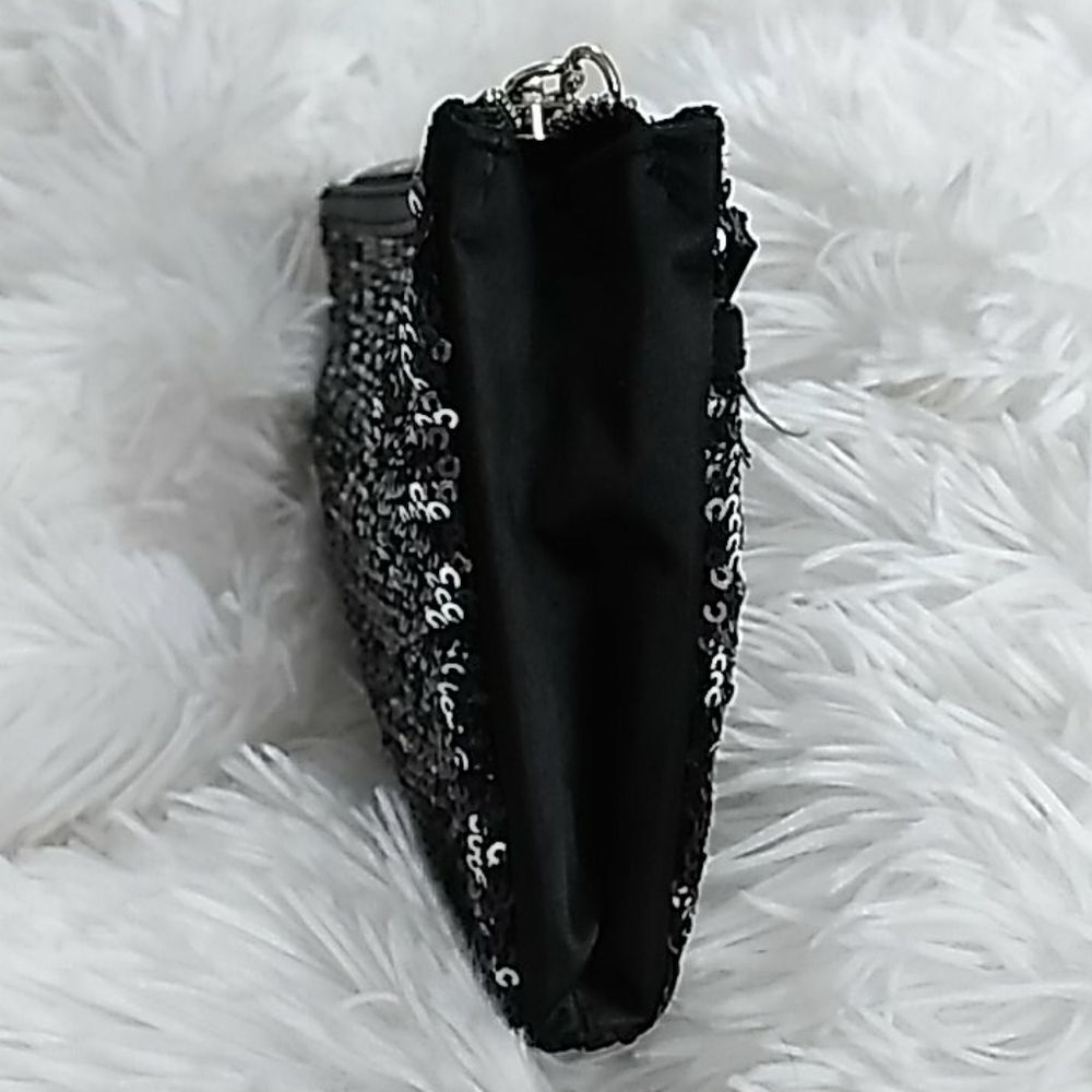 NWOT Victoria's Secret Black Sequined Clutch - Picture 7 of 7